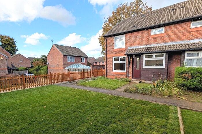 1 Bedroom Property To Rent In Goldsworth Park, Woking, Surrey, GU21