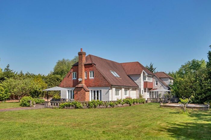 5 Bedroom Detached House For Sale In Tenterden Road, Biddenden, Kent, TN27