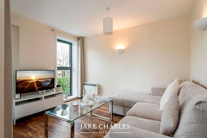 1 Bedroom Flat To Rent In Station Road, New Barnet, EN5