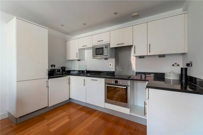 1 Bedroom Flat To Rent In The Latitude Building, Clapham Common South Side, London, SW4