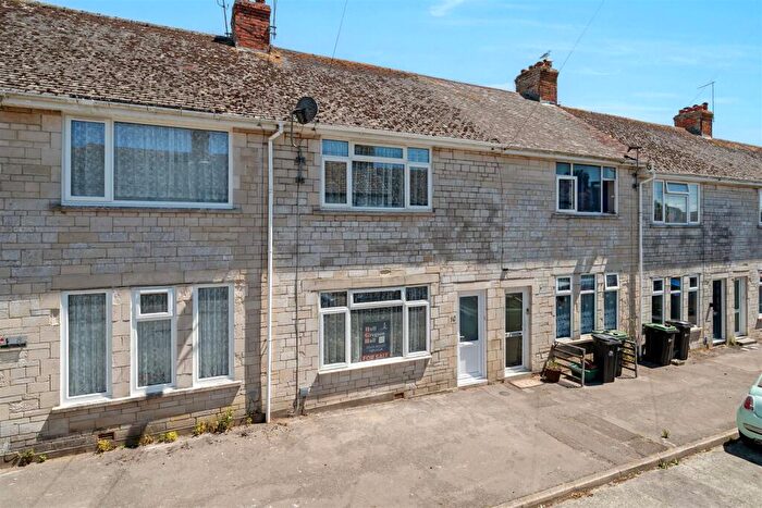 3 Bedroom Terraced House For Sale In Augusta Road, Portland., DT5