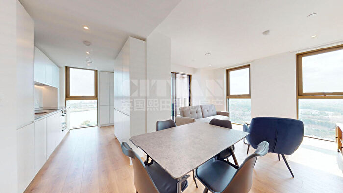 2 Bedroom Apartment To Rent In One Thames Quay, Marsh Wall, London, E14