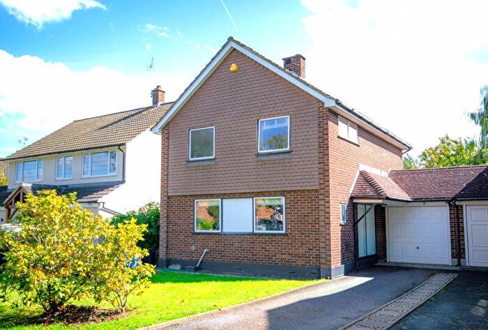3 Bedroom Detached House For Sale In Princes Way, Hutton, Brentwood, CM13