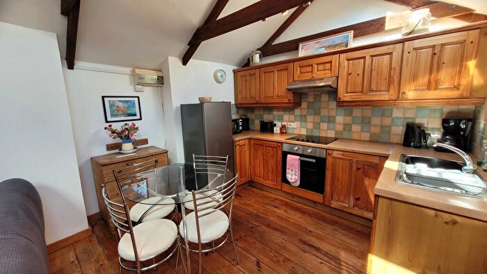 2 Bedroom Barn Conversion To Rent In Penrose, PL27