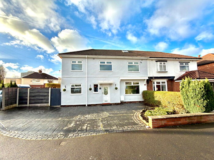 5 Bedroom Semi Detached House For Sale In Forbes Road, Offerton, Stockport, SK1