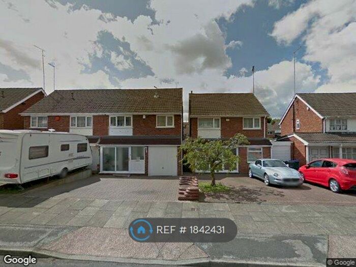 3 Bedroom Semi-Detached House To Rent In Stanton Road, Birmingham, B43