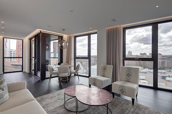 2 Bedroom Flat To Rent In The Residence, Charles Clowes Walk, Nine Elms, London, SW11