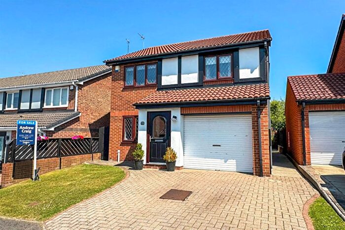 3 Bedroom Detached House For Sale In Beaconside, South Shields, NE34