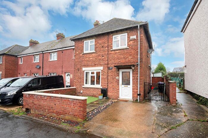 3 Bedroom End Of Terrace House For Sale In Gloucester Road, Stamford, PE9