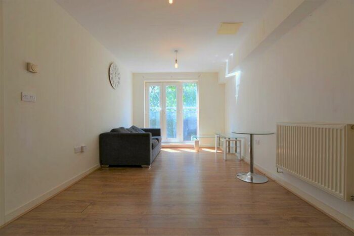 1 Bedroom Flat To Rent In Aspects Court, Slough, SL1