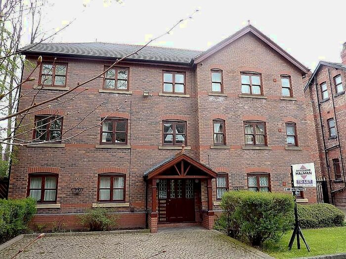 2 Bedroom Flat To Rent In Parkgate House, Parkgate Avenue, Withington, M20