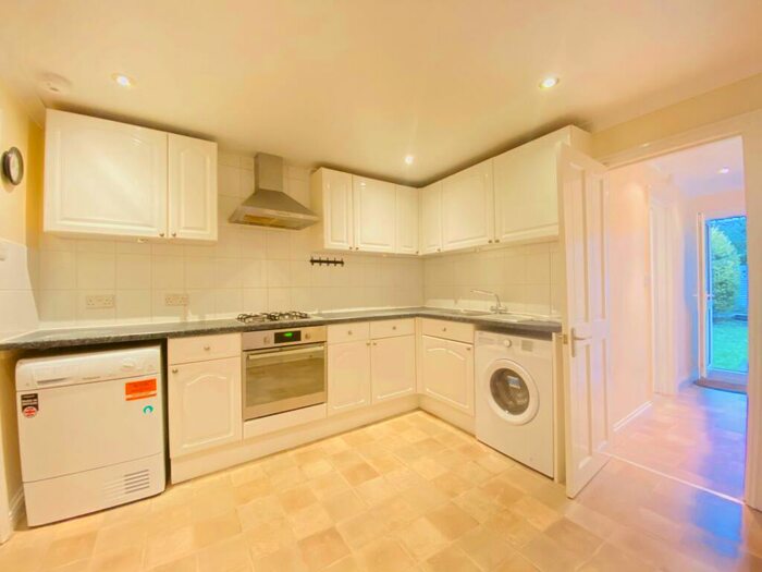 1 Bedroom Flat To Rent In Alexandra Road, Croydon, CR0