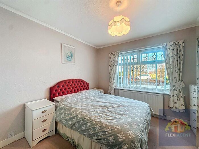 2 Bedroom Semi-Detached Bungalow For Sale In Preston New Road, Southport, PR9