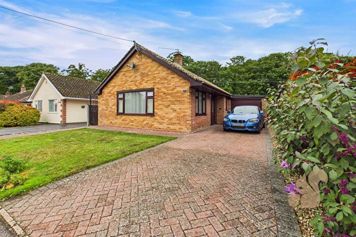 2 Bedroom Detached Bungalow For Sale In High Street, Long Melford, CO10