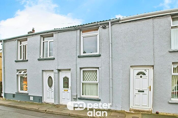 2 Bedroom Flat To Rent In High Street, Nantyffyllon, Maesteg, CF34