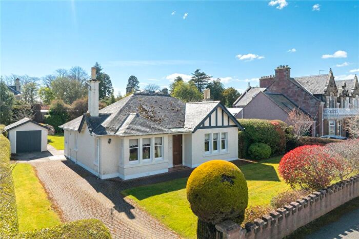 3 Bedroom Bungalow For Sale In Leys Drive, Inverness, IV2