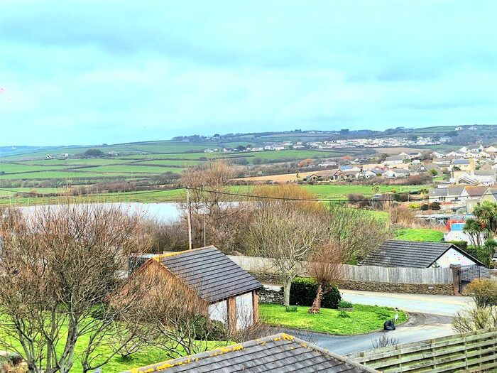 1 Bedroom Flat For Sale In Hawkers Court, Bude, Cornwall, EX23