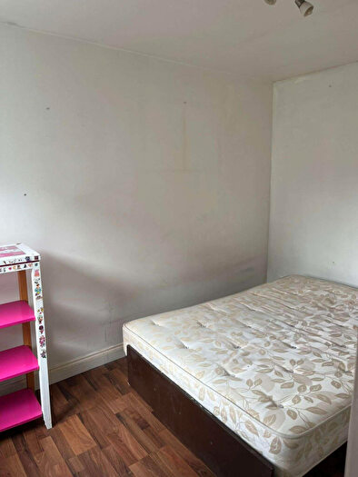 1 Bedroom Flat To Rent In Lathwell Court, LU2