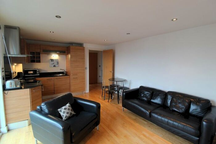 1 Bedroom Flat To Rent In Mackenzie House, Leeds, LS10