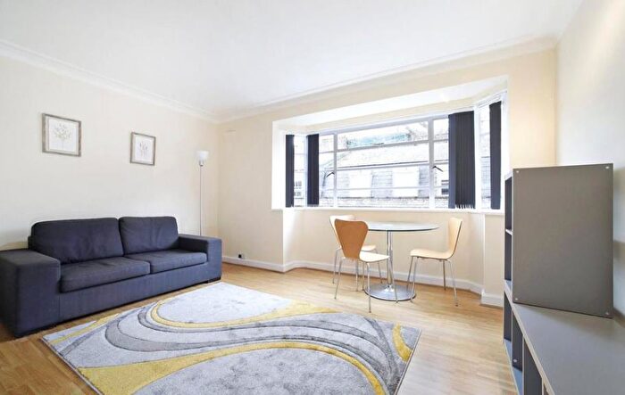 2 Bedroom Apartment To Rent In Gloucester Place, Marylebone, London, NW1