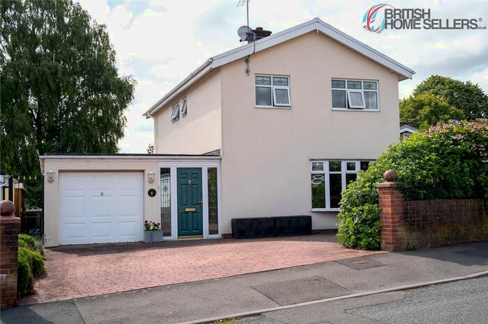 4 Bedroom Detached House For Sale In Fairfield, Penperlleni, Pontypool, Monmouthshire, NP4