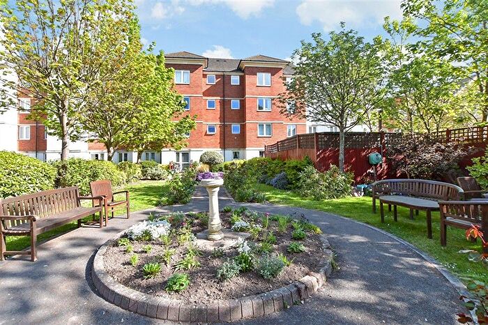2 Bedroom Flat For Sale In Harold Road, Cliftonville, Margate, Kent, CT9