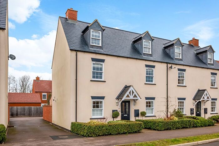 4 Bedroom Semi-detached House For Sale In The Swere, Deddington, OX15
