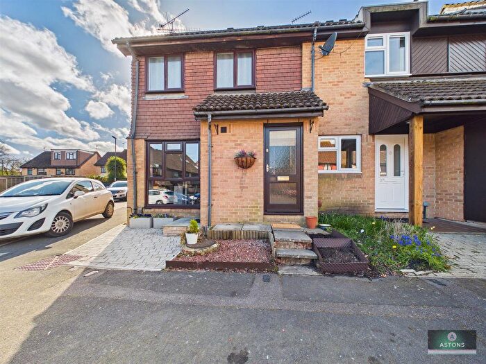 1 Bedroom Maisonette For Sale In Excalibur Close, Ifield West, RH11