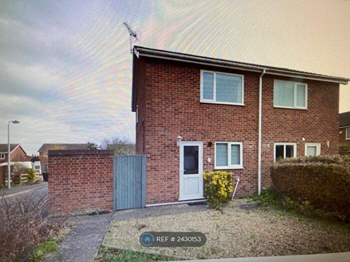 2 Bedroom Semi-Detached House To Rent In Ash Place, Stamford, Lincs, PE9