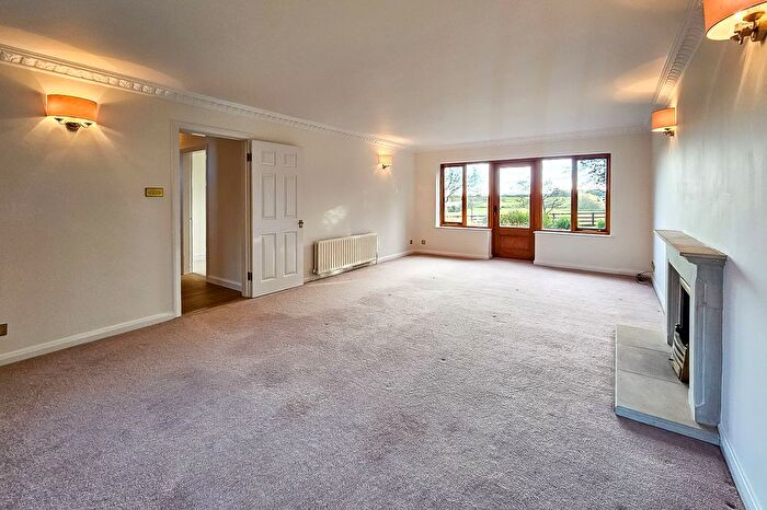 5 Bedroom Detached House To Rent In Back Lane, Sicklinghall, LS22