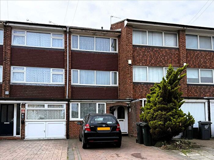 3 Bedroom Terraced House For Sale In Chapel Court, Milton Road, Swanscombe, DA10