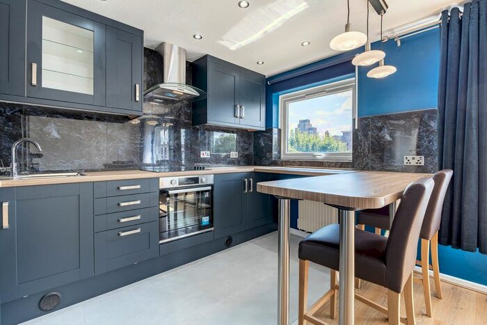 1 Bedroom Flat To Rent In Regent Square, London, E3