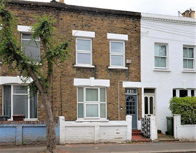 1 Bedroom Flat To Rent In Dawlish Road, Leyton, London, E10