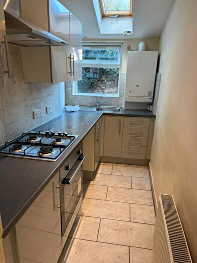 1 Bedroom Flat To Rent In York Road, Ilford, IG1