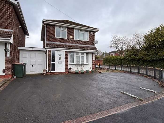 3 Bedroom Detached House For Sale In Pembury Avenue, Coventry, CV6