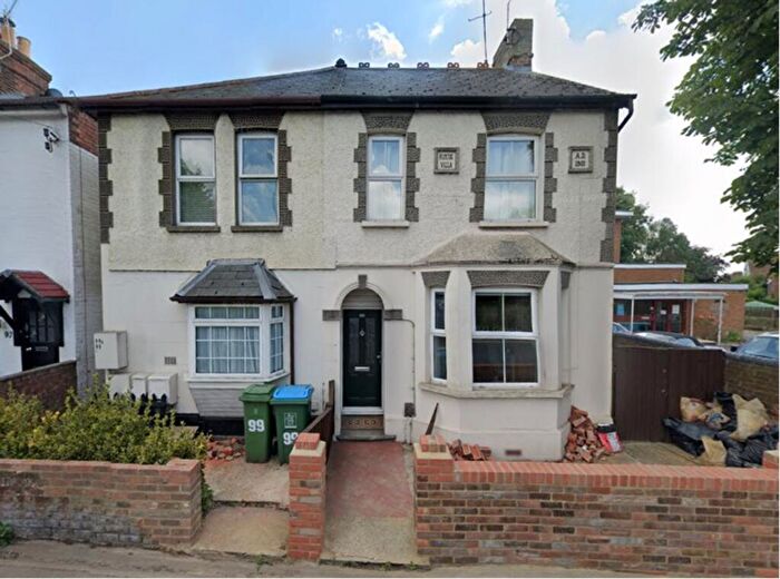 1 Bedroom Maisonette To Rent In Stoke Road, Aylesbury, HP21