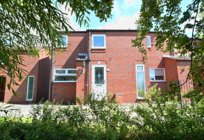 3 Bedroom Terraced House To Rent In Brooke Road, Princes Risborough, Buckinghamshire, HP27