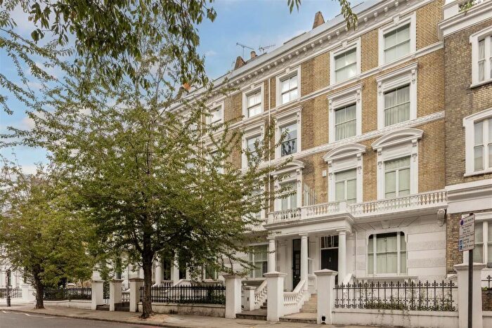 1 Bedroom Flat For Sale In Redcliffe Gardens, London, SW10