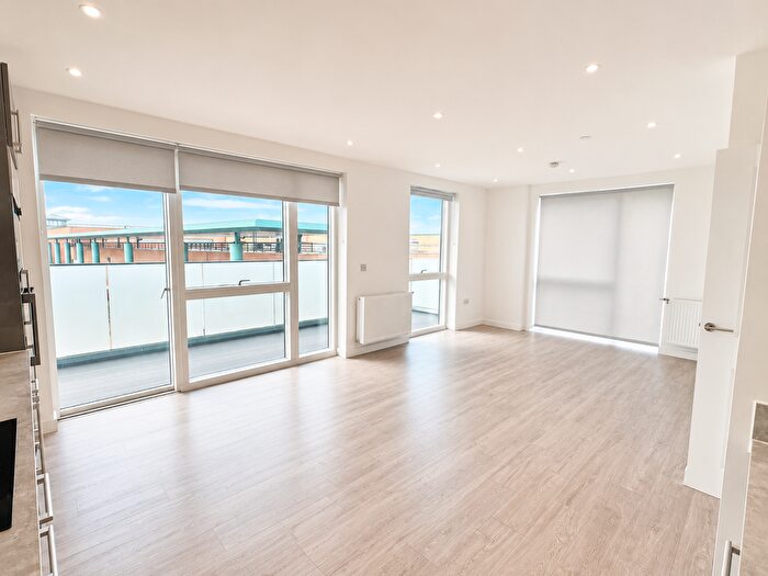2 Bedroom Flat To Rent In Regal Walk, Bexleyheath, DA6