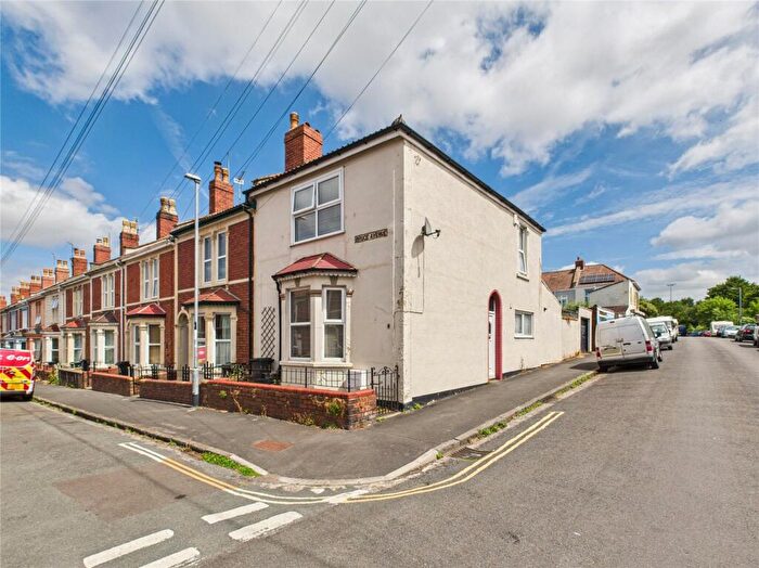 3 Bedroom End Of Terrace House For Sale In Bruce Avenue, Bristol, BS5