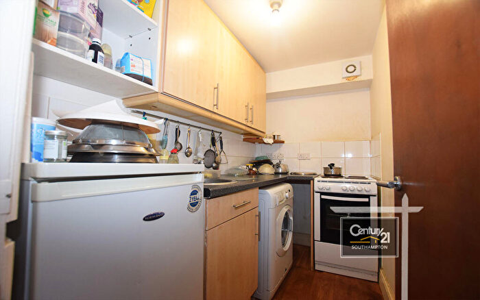 1 Bedroom Flat To Rent In |Ref: |, Grosvenor Road, Southampton, SO17