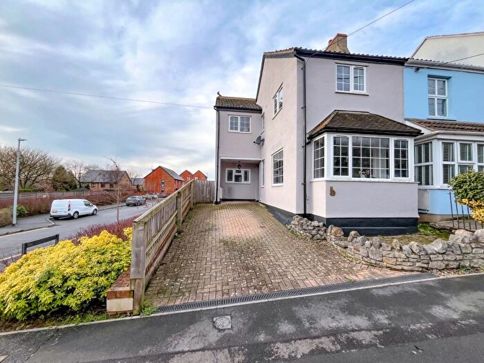 3 Bedroom Semi Detached House For Sale In Catbrain Hill, Bristol, Gloucestershire, BS10