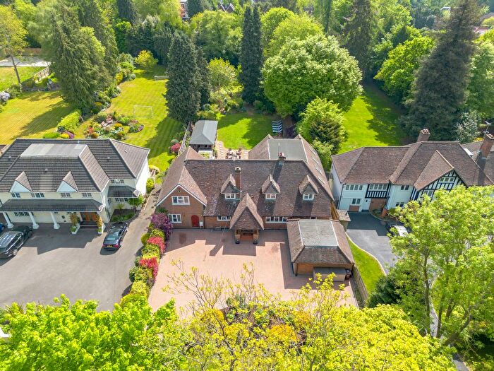 7 Bedroom Detached House For Sale In Park Avenue, Rickmansworth, WD3