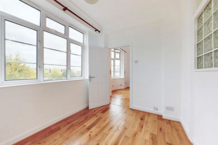 2 Bedroom Apartment To Rent In Grove End Gardens, Grove End Road, St John's Wood, London, NW8