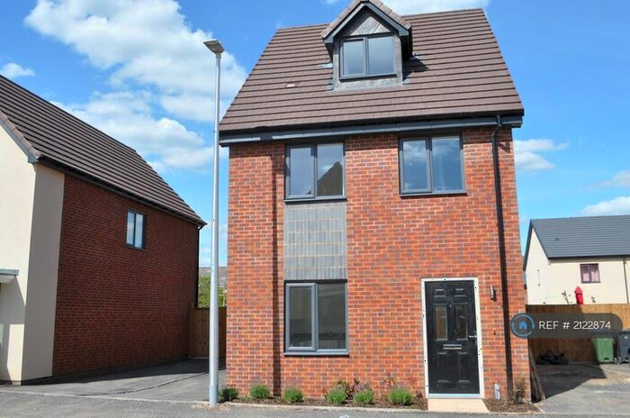 4 Bedroom Detached House To Rent In William Avery Drive, Birmingham, B66