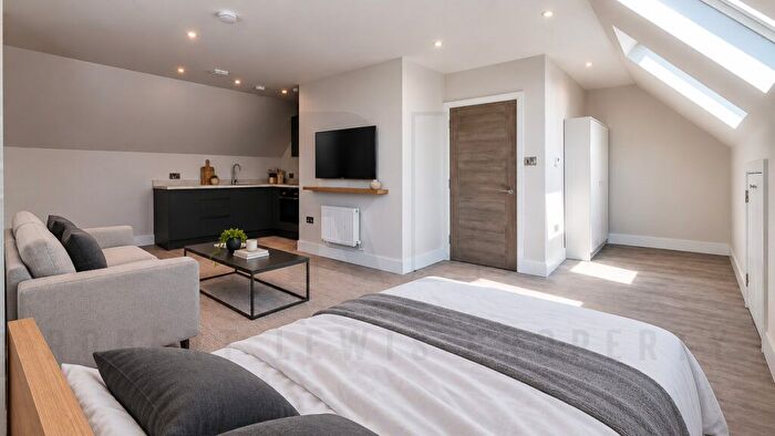 Studio To Rent In Holden Road, London, N12