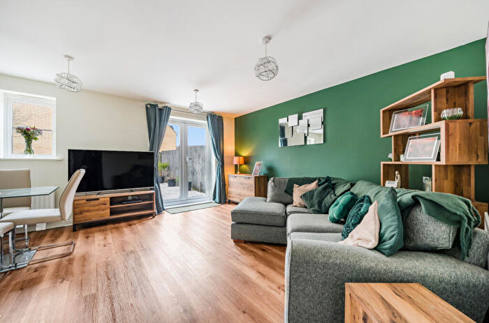 3 Bedroom End Of Terrace House For Sale In Damson Path, Taw Hill, Wiltshire, SN25