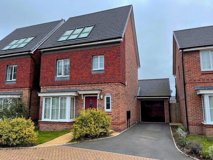 4 Bedroom Detached House To Rent In Smeaton Avenue, Smethwick, B66