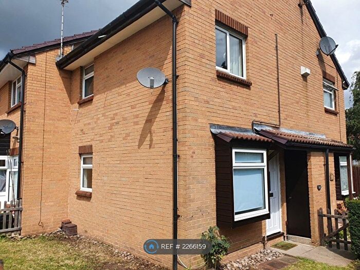 1 Bedroom Semi-Detached House To Rent In Pippins Close, West Drayton, UB7