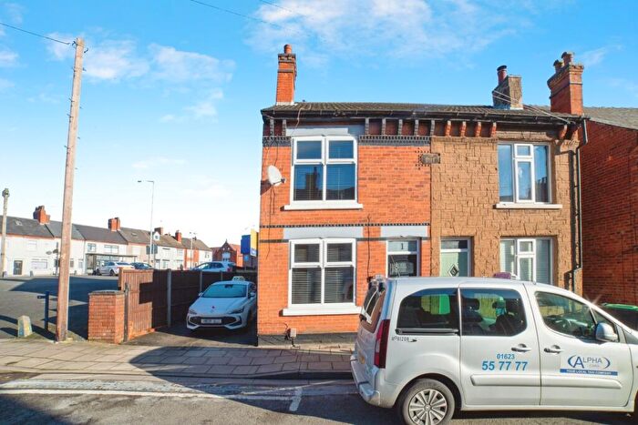 3 Bedroom Semi Detached House For Sale In Oak Tree Road, Sutton-In-Ashfield, Nottinghamshire, NG17